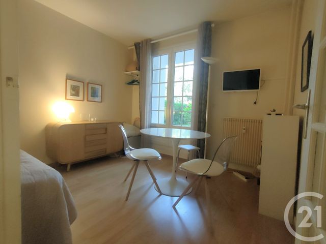 Afficher la photo en grand Appartement F3 à vendre - 3 pièces - 64.76 m2 - TOURGEVILLE - 14 - BASSE-NORMANDIE - Century 21 Tirard-Gardie