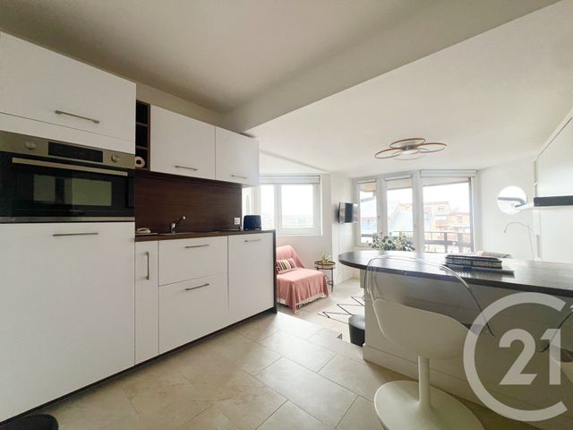 Appartement F1 à vendre - 1 pièce - 24.75 m2 - DEAUVILLE - 14 - BASSE-NORMANDIE - Century 21 Tirard-Gardie