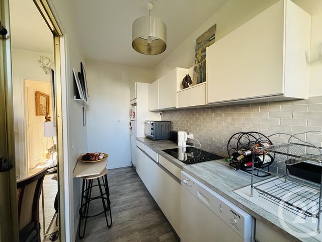 Afficher la photo en grand Appartement F2 à vendre - 2 pièces - 41.02 m2 - DEAUVILLE - 14 - BASSE-NORMANDIE - Century 21 Tirard-Gardie