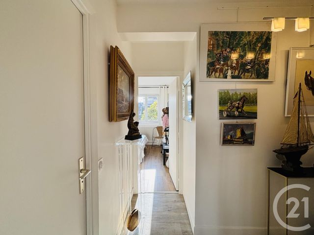 Afficher la photo en grand Appartement F2 à vendre - 2 pièces - 41.02 m2 - DEAUVILLE - 14 - BASSE-NORMANDIE - Century 21 Tirard-Gardie