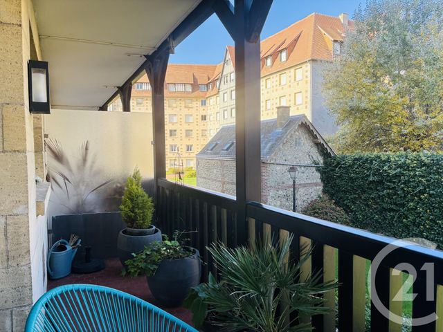 Afficher la photo en grand Appartement F2 à vendre - 2 pièces - 41.02 m2 - DEAUVILLE - 14 - BASSE-NORMANDIE - Century 21 Tirard-Gardie