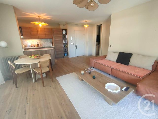Appartement F2 à vendre - 2 pièces - 46.64 m2 - DEAUVILLE - 14 - BASSE-NORMANDIE - Century 21 Tirard-Gardie