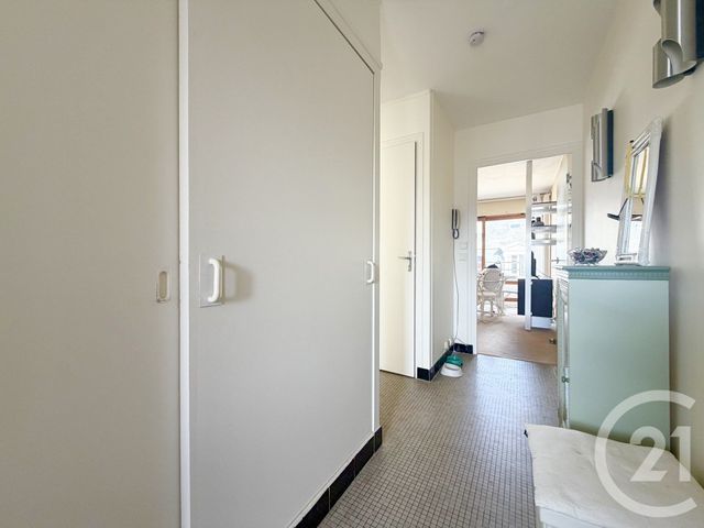 Appartement F2 à vendre - 2 pièces - 43.79 m2 - DEAUVILLE - 14 - BASSE-NORMANDIE - Century 21 Tirard-Gardie