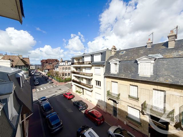 Appartement F2 à vendre - 2 pièces - 43.79 m2 - DEAUVILLE - 14 - BASSE-NORMANDIE - Century 21 Tirard-Gardie