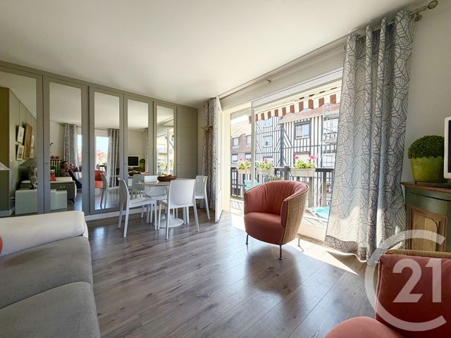 Appartement F3 à vendre - 3 pièces - 60.21 m2 - DEAUVILLE - 14 - BASSE-NORMANDIE - Century 21 Tirard-Gardie