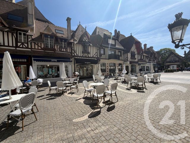 Appartement F3 à vendre - 3 pièces - 52.16 m2 - DEAUVILLE - 14 - BASSE-NORMANDIE - Century 21 Tirard-Gardie