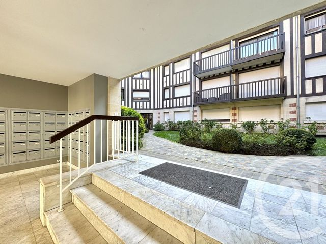 Appartement F3 à vendre - 3 pièces - 52.16 m2 - DEAUVILLE - 14 - BASSE-NORMANDIE - Century 21 Tirard-Gardie