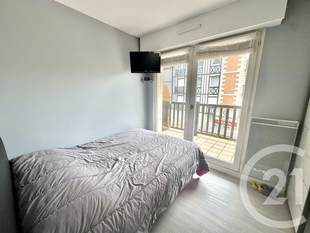 Appartement F2 à vendre - 2 pièces - 29.86 m2 - DEAUVILLE - 14 - BASSE-NORMANDIE - Century 21 Tirard-Gardie