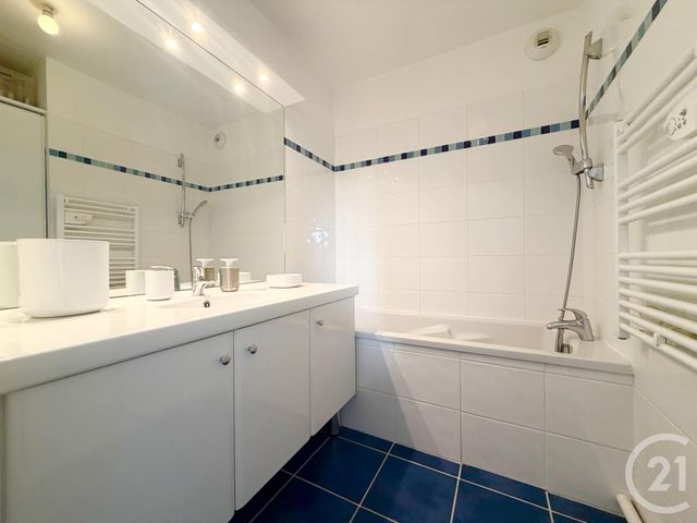 Appartement F2 à vendre - 2 pièces - 53.81 m2 - DEAUVILLE - 14 - BASSE-NORMANDIE - Century 21 Tirard-Gardie