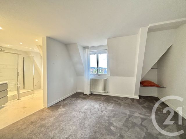Appartement F4 à vendre - 4 pièces - 140.58 m2 - DEAUVILLE - 14 - BASSE-NORMANDIE - Century 21 Tirard-Gardie