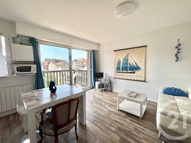 Appartement F2 à vendre - 2 pièces - 34.9 m2 - DEAUVILLE - 14 - BASSE-NORMANDIE - Century 21 Tirard-Gardie