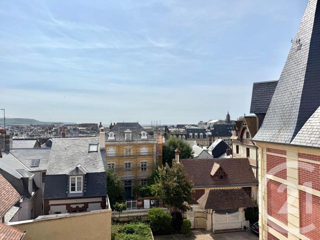 maison à vendre - 6 pièces - 170.99 m2 - TROUVILLE SUR MER - 14 - BASSE-NORMANDIE - Century 21 Tirard-Gardie