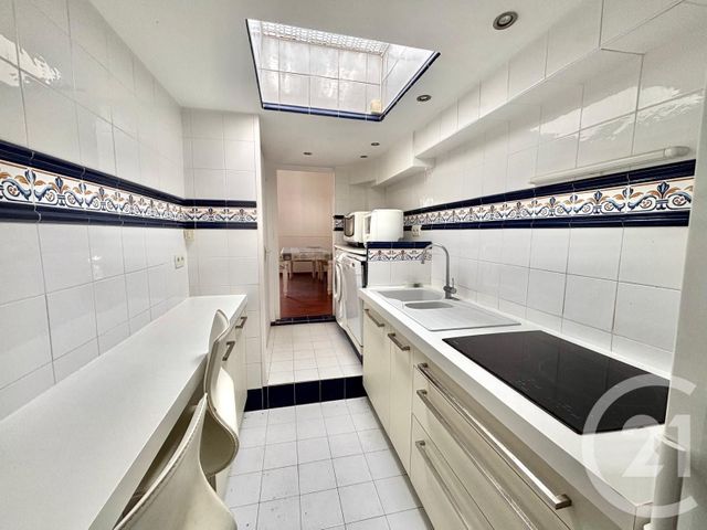 Appartement F4 à vendre - 4 pièces - 90.67 m2 - DEAUVILLE - 14 - BASSE-NORMANDIE - Century 21 Tirard-Gardie
