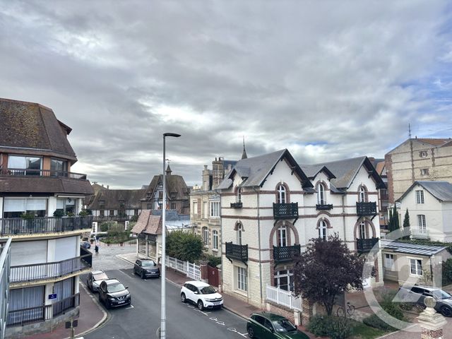 Appartement F3 à vendre - 3 pièces - 75.67 m2 - DEAUVILLE - 14 - BASSE-NORMANDIE - Century 21 Tirard-Gardie