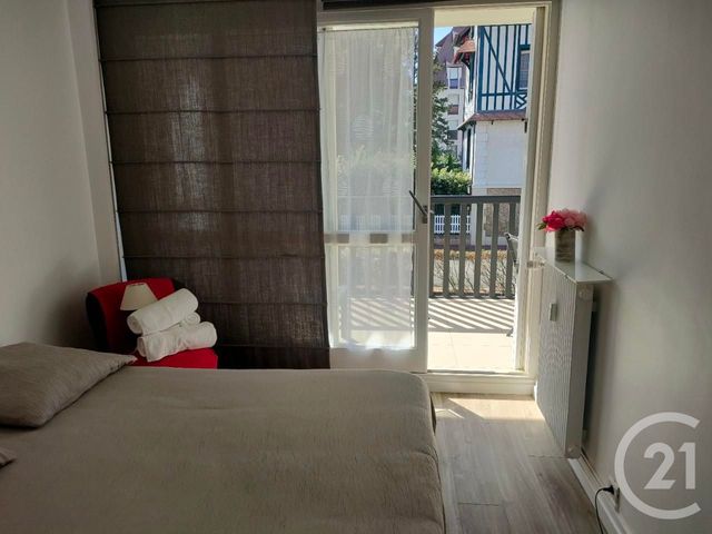 Appartement F3 à vendre - 3 pièces - 56.8 m2 - DEAUVILLE - 14 - BASSE-NORMANDIE - Century 21 Tirard-Gardie