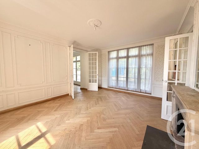Appartement F6 à vendre - 6 pièces - 170.99 m2 - TROUVILLE SUR MER - 14 - BASSE-NORMANDIE - Century 21 Tirard-Gardie