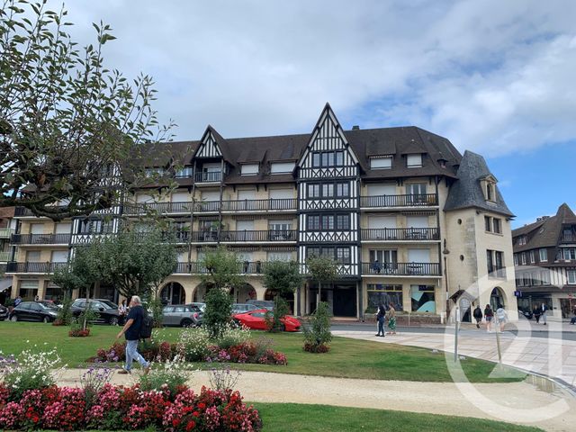 Appartement F2 à vendre - 2 pièces - 50.84 m2 - DEAUVILLE - 14 - BASSE-NORMANDIE - Century 21 Tirard-Gardie
